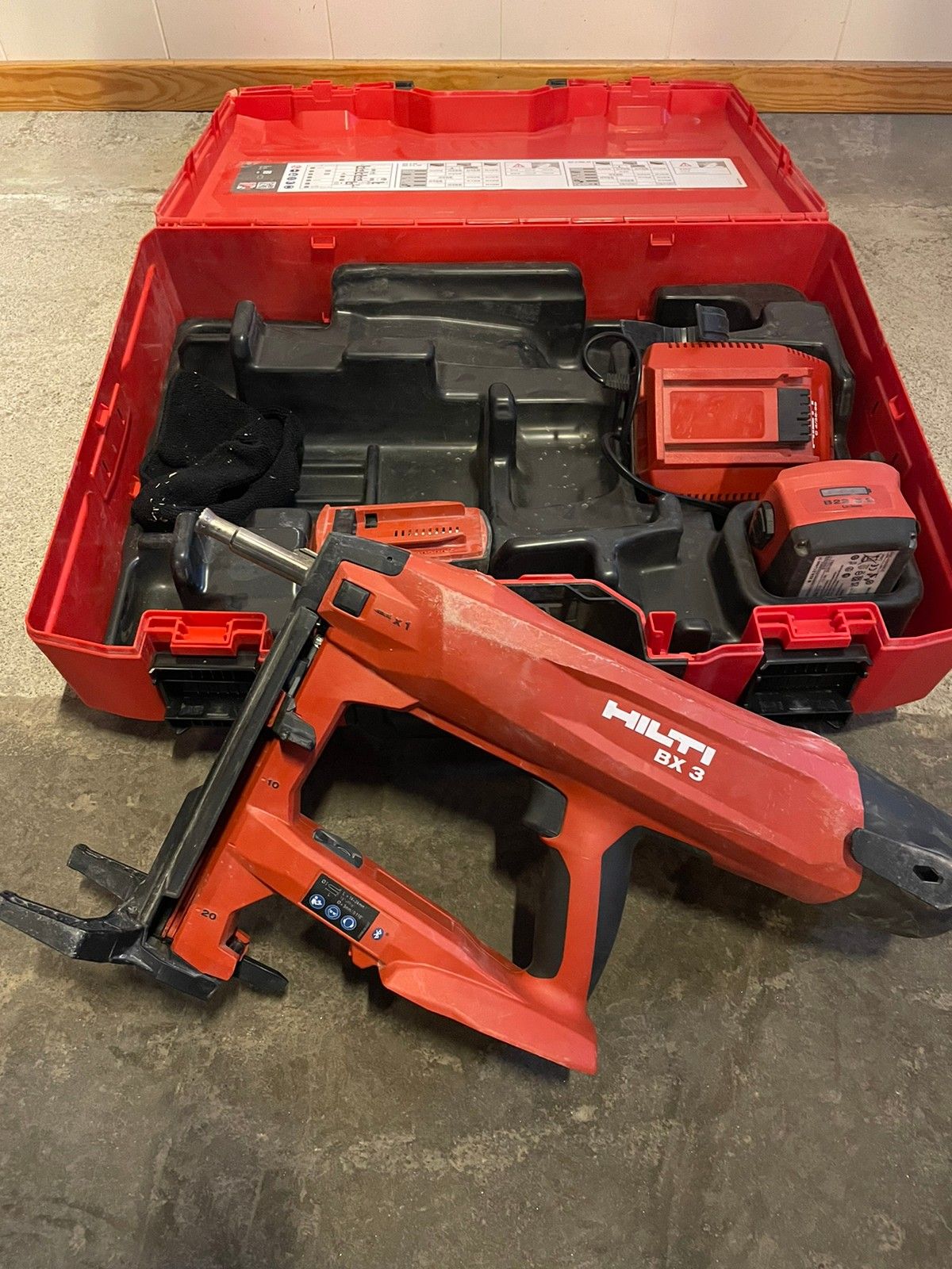 Hilti BX 3-BT | Batteridrevet Boltepistol