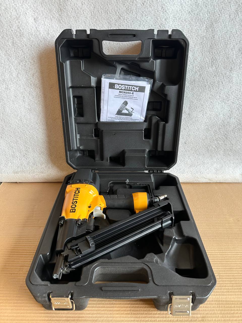 Spikerpistol MCN250-E | Metallbeslag | Presis montering