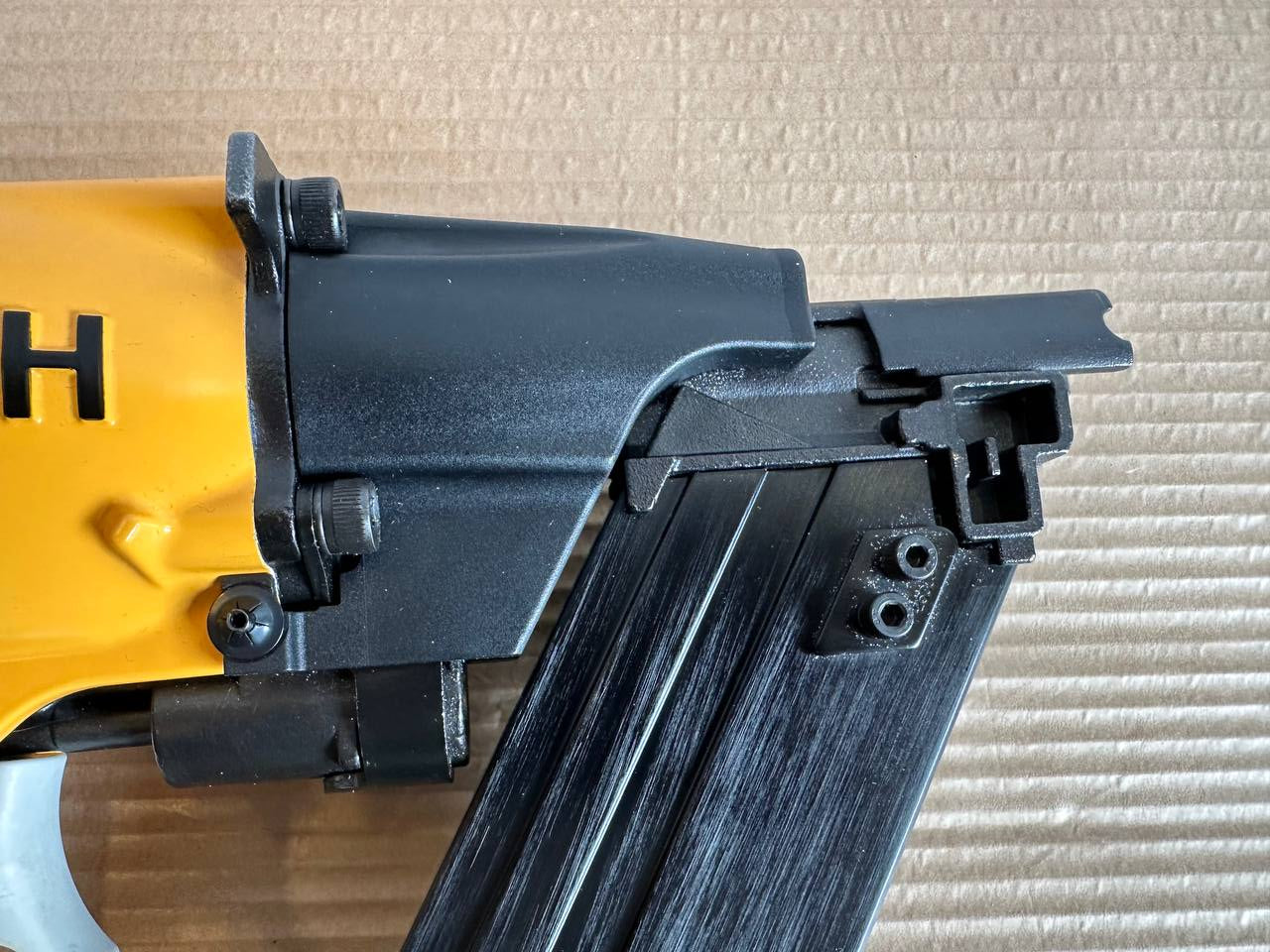 Spikerpistol MCN250-E | Metallbeslag | Presis montering