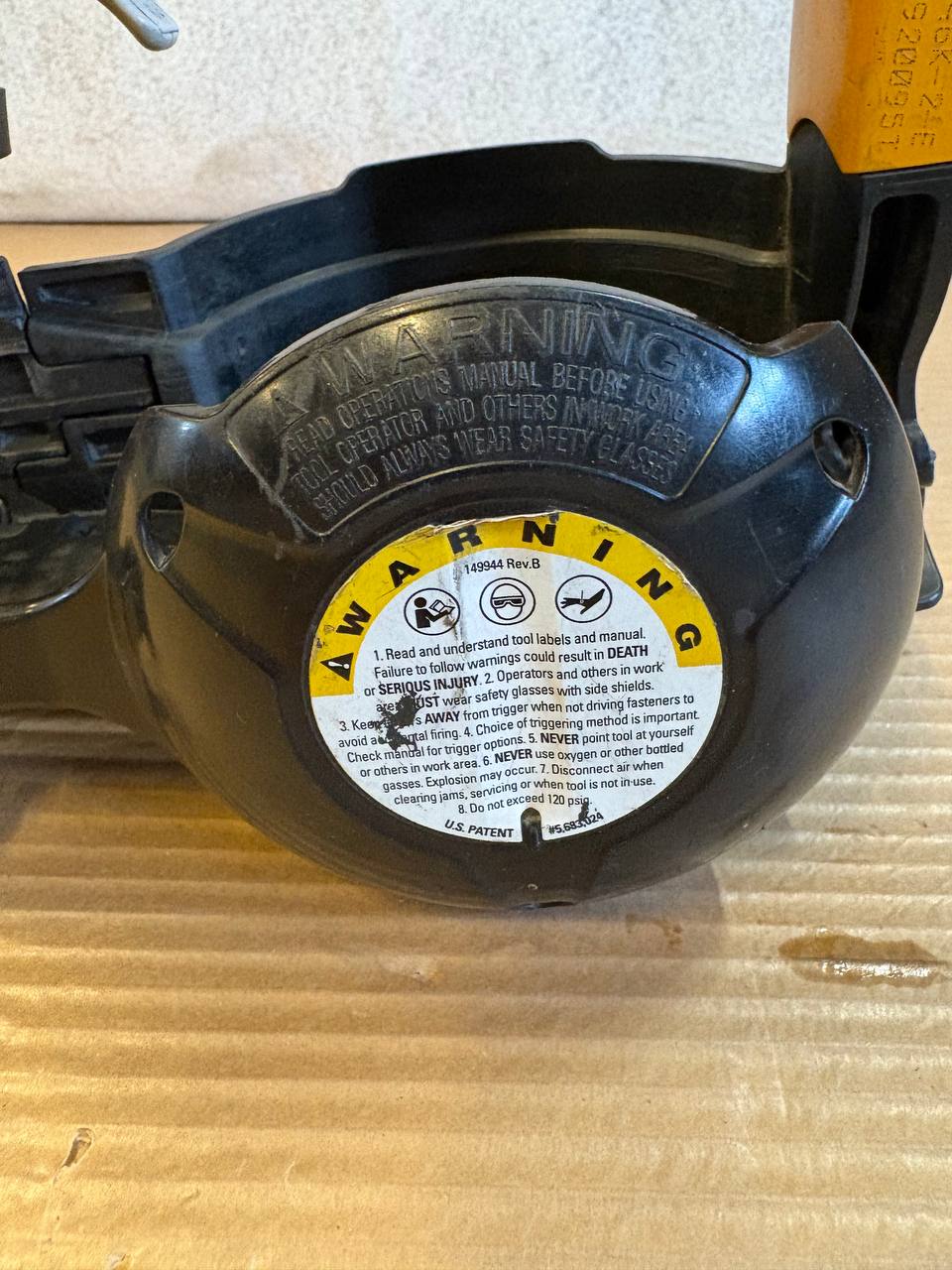 Bostitch RN46K‑2‑E – Pneumatisk coil-spikerpistol (uten koffert)