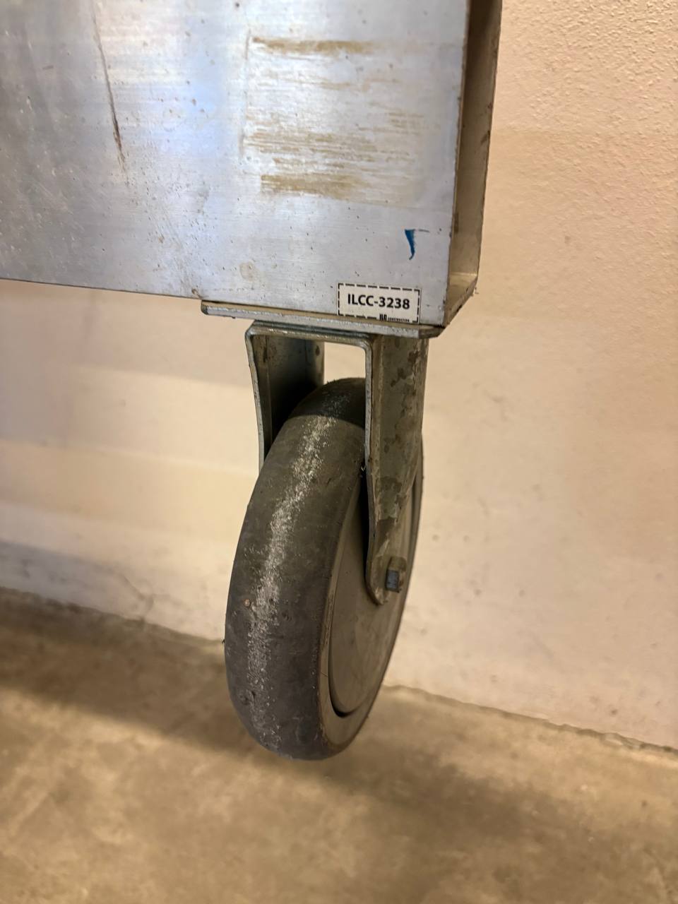 Industriell trappestige i aluminium med hjul – Laggo