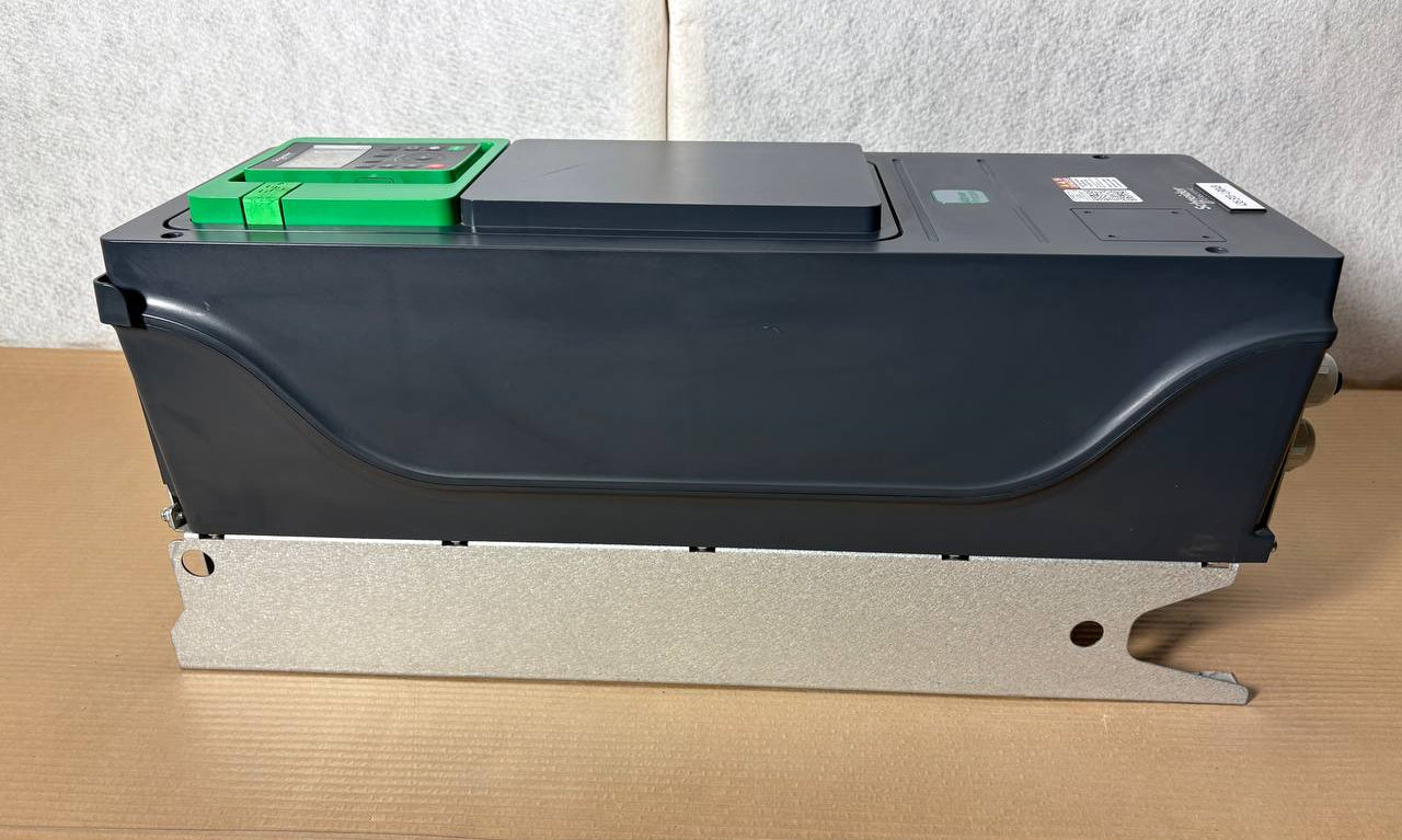 Schneider Altivar Process ATV650 D11N4 – 11 kW / 15 HP VFD IP55 med justerbar fart & sikkerhets-STO