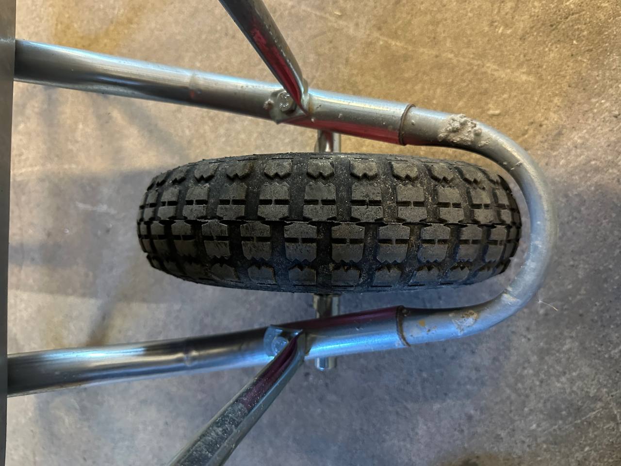 FISKARS TRILLEBÅR SELVBYGGER 011G