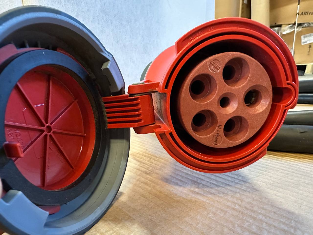 Mennekes PowerTOP® Xtra 63A IP67 – Støpsel + Skjøtekontakt + 360 cm kabel