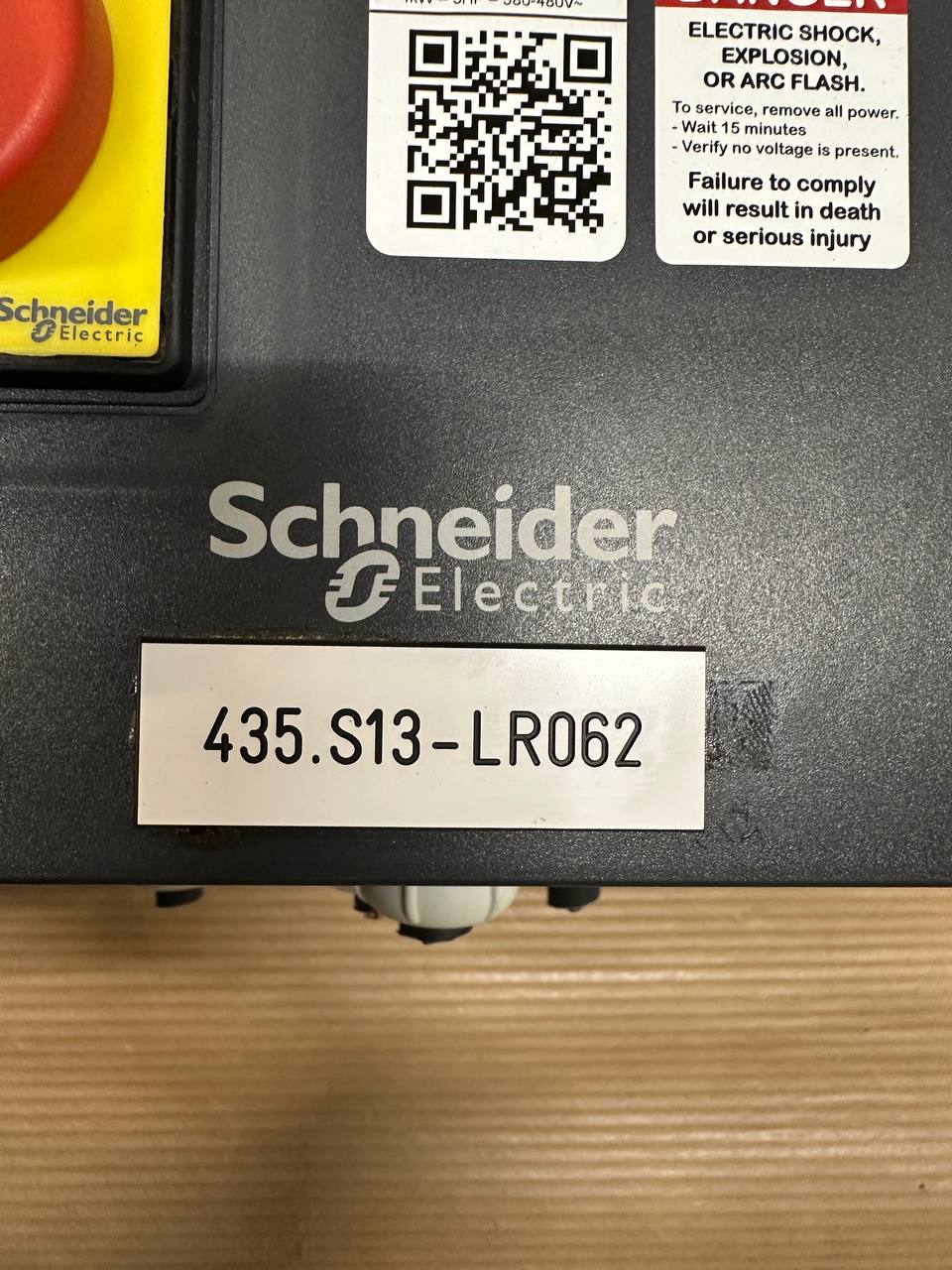 Schneider Altivar Process ATV650 | 4 kW (5 HP) | IP55 – justerbar fart & sikkerhetsbryter