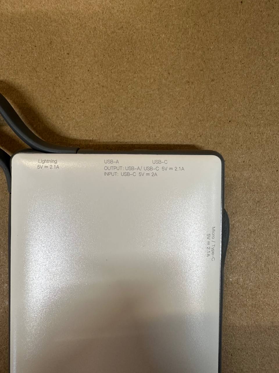 WST Multiple Power Bank Docking Station – 6x 10.000mAh (Hvit)