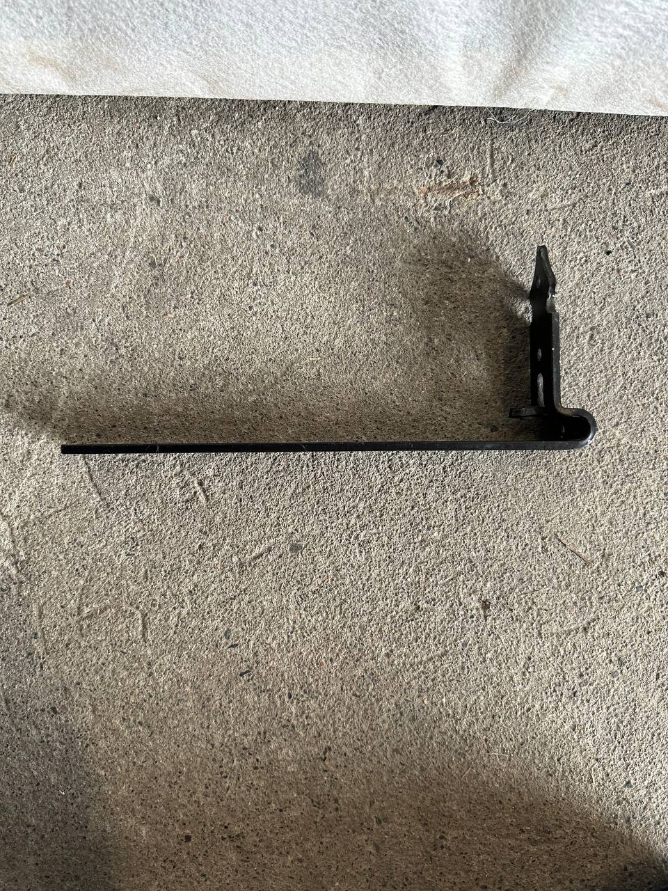 Simpson Strong‑Tie Torvtakkrok 120×280 mm – Sort ZPRO