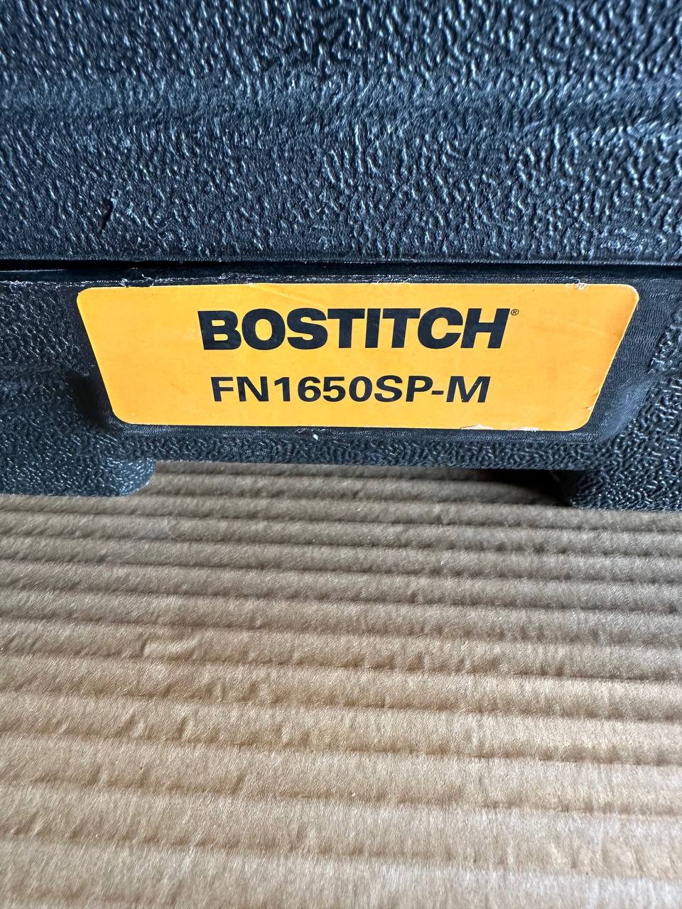 Dykkertpistol Bostitch FN1650SP‑M