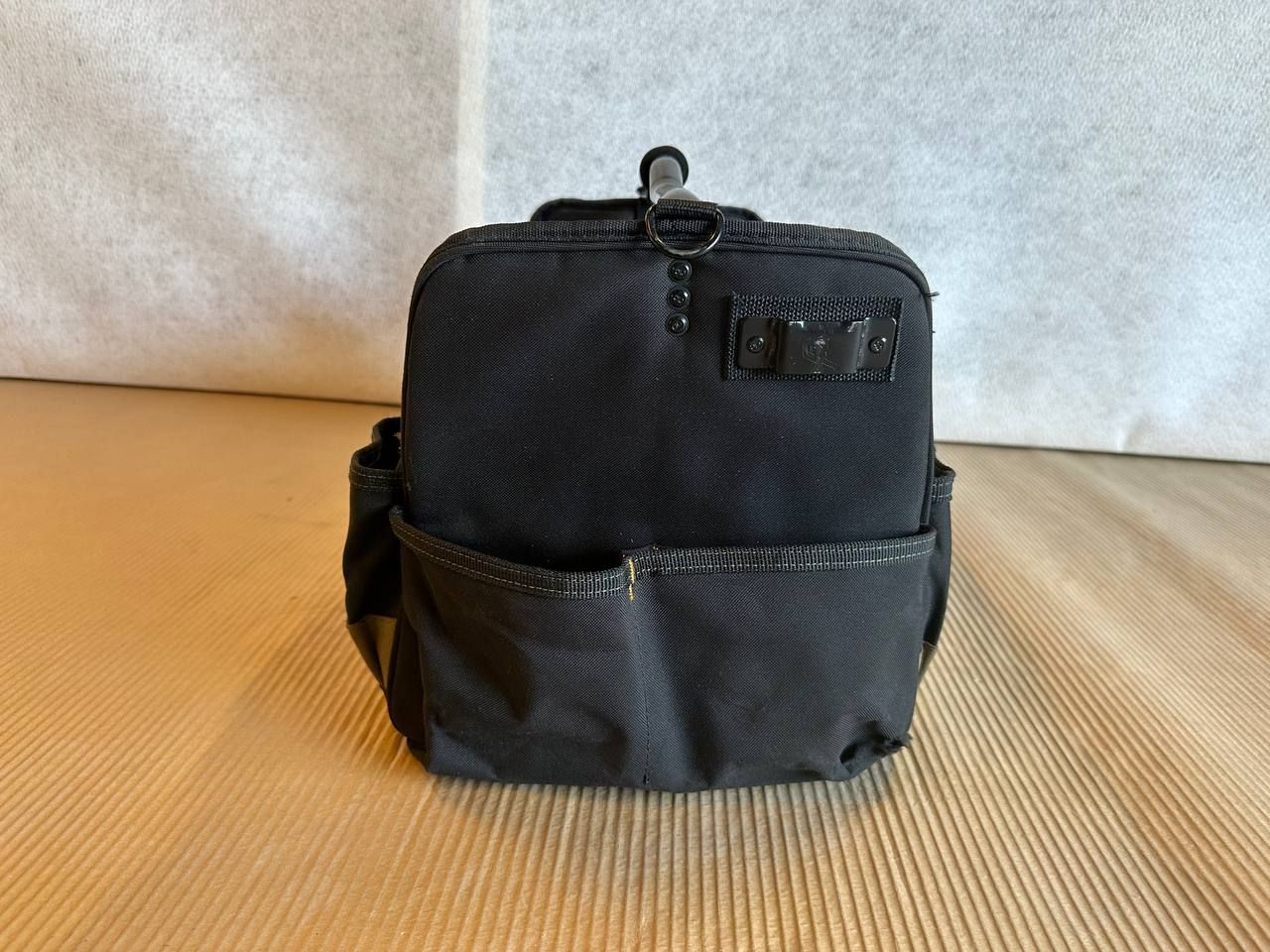 CLC Work Gear 1578 medium verktøykasse | 28 L | 21 lommer | polstret skulderstropp