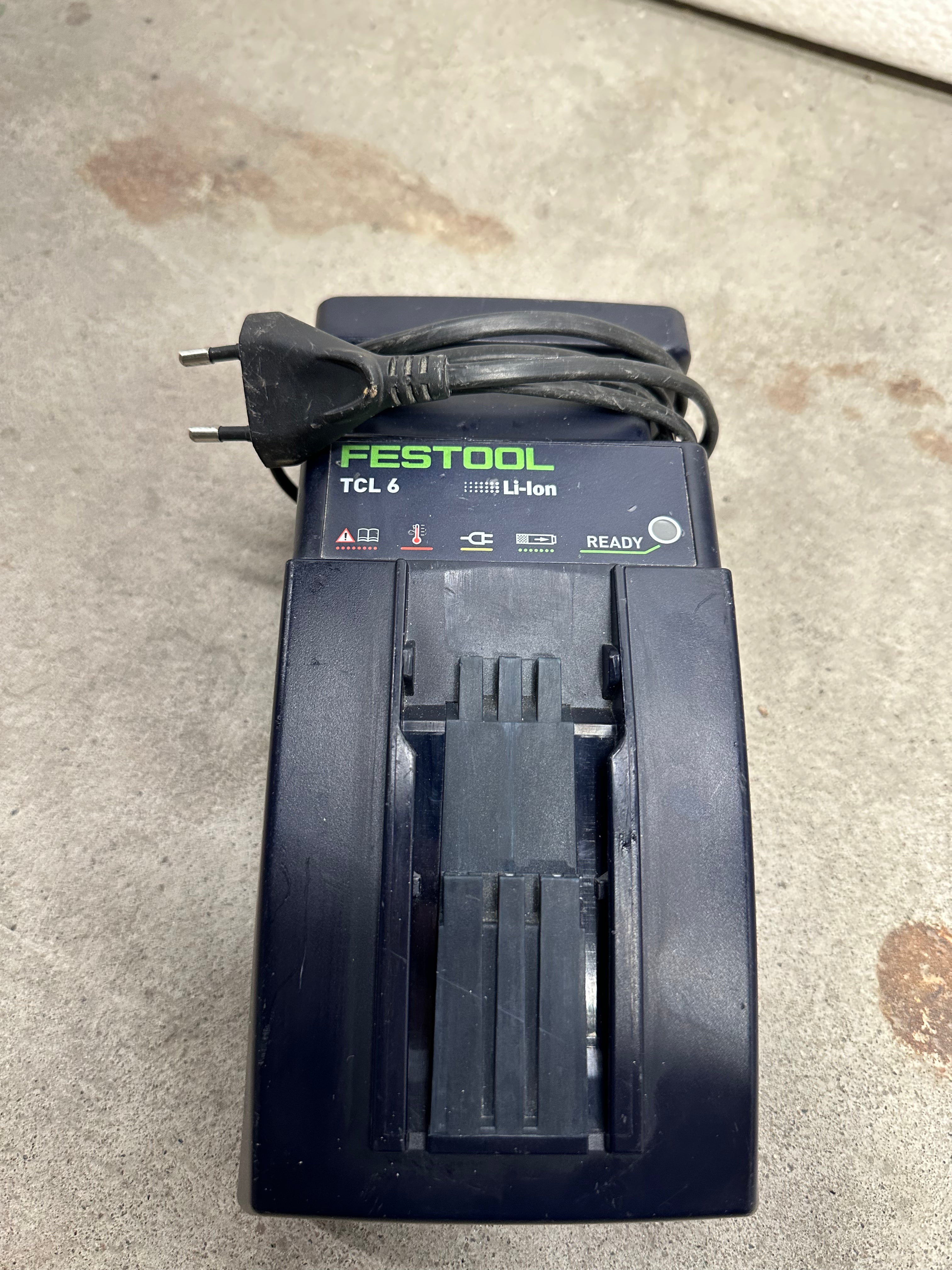 Festool DWC 18-2500 Skruautomat, AF 55 DWC magasininnsats, TCL 6 ladestasjon