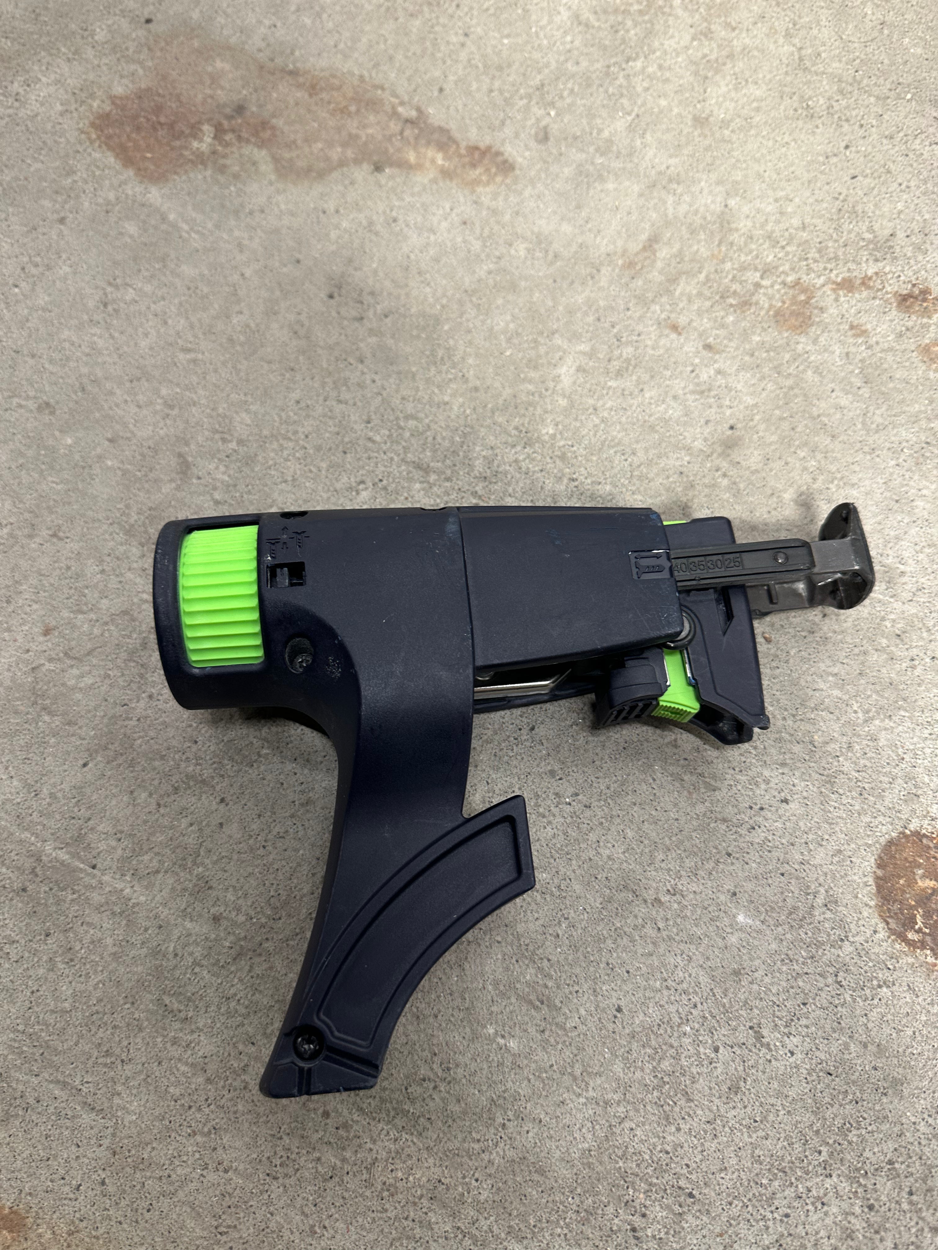 Festool DWC 18-2500 Skruautomat, AF 55 DWC magasininnsats, TCL 6 ladestasjon