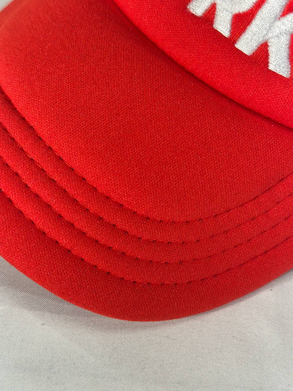 SA1NT Works Embroidery Trucker Cap Rød