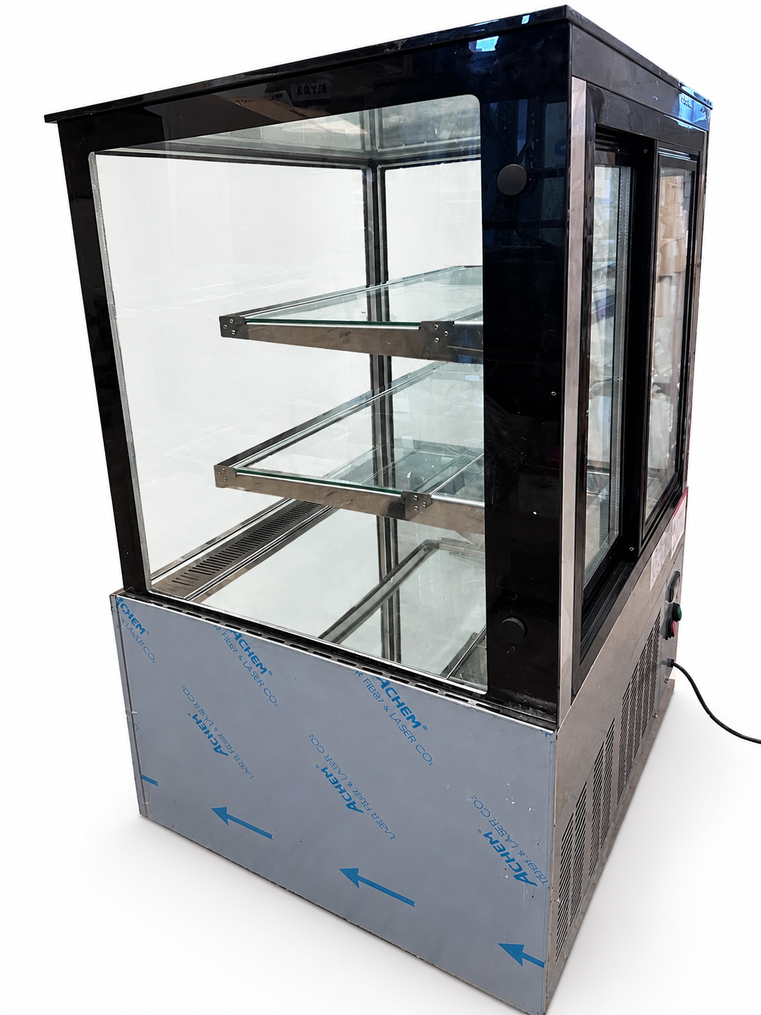 GGM Gastro KTH9712A kjøle- og kakevitrine – 343 L – 90 cm