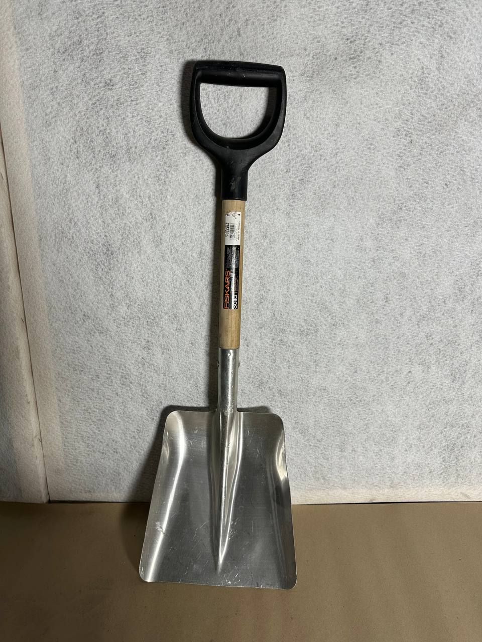 Fiskars solid bilskuffe | Lettvektsmodell med aluminiumblad