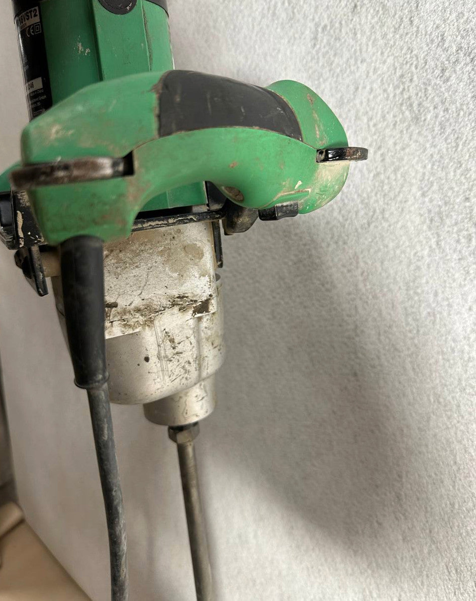 HiKOKI UM16VST2 Sementmikser | 1600W