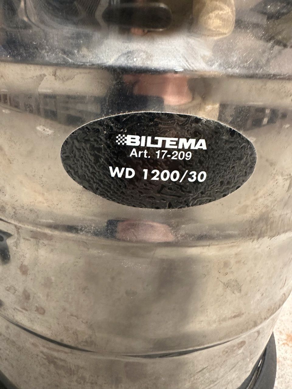 Biltema WD 1200/30 | Våt- og Tørrstøvsuger