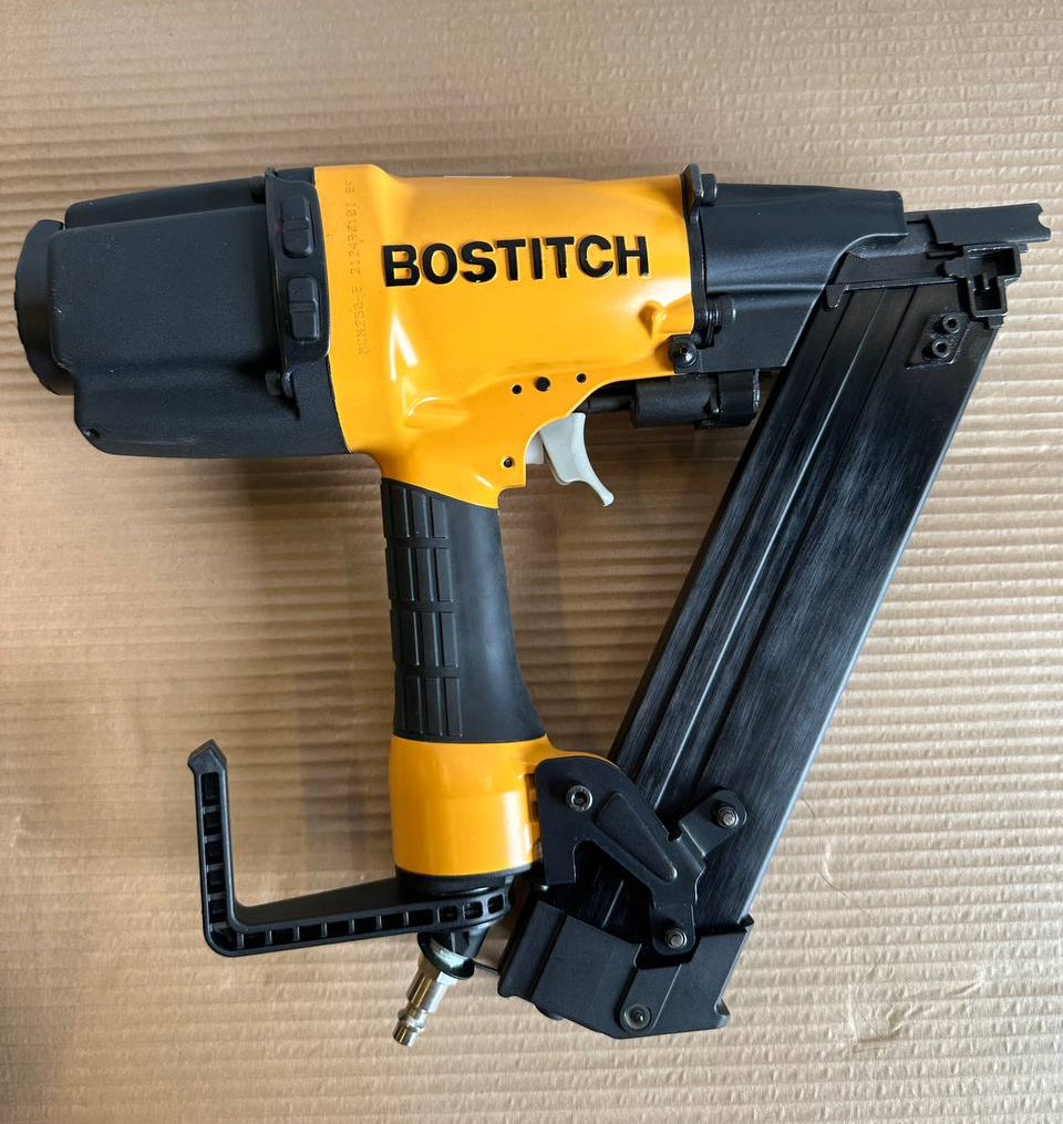 Spikerpistol MCN250-E | Metallbeslag | Presis montering