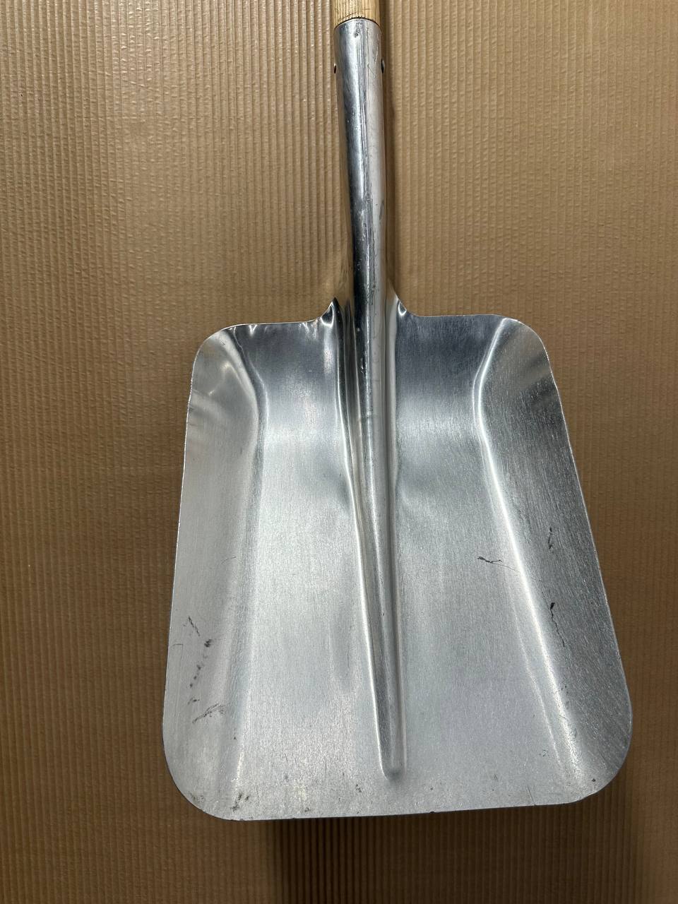 Fiskars Classic Snøskuffe 0160