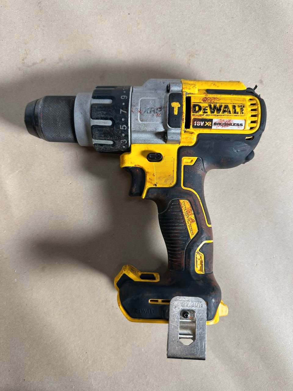 DEWALT DCD996 18V XR Børsteløs Slagbormaskin