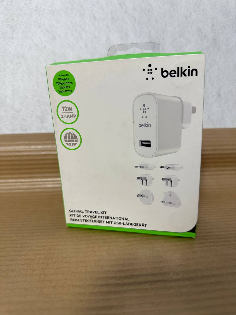 Belkin Global Travel Kit – USB Lader med Internasjonale Adaptere (12W/2.4A)
