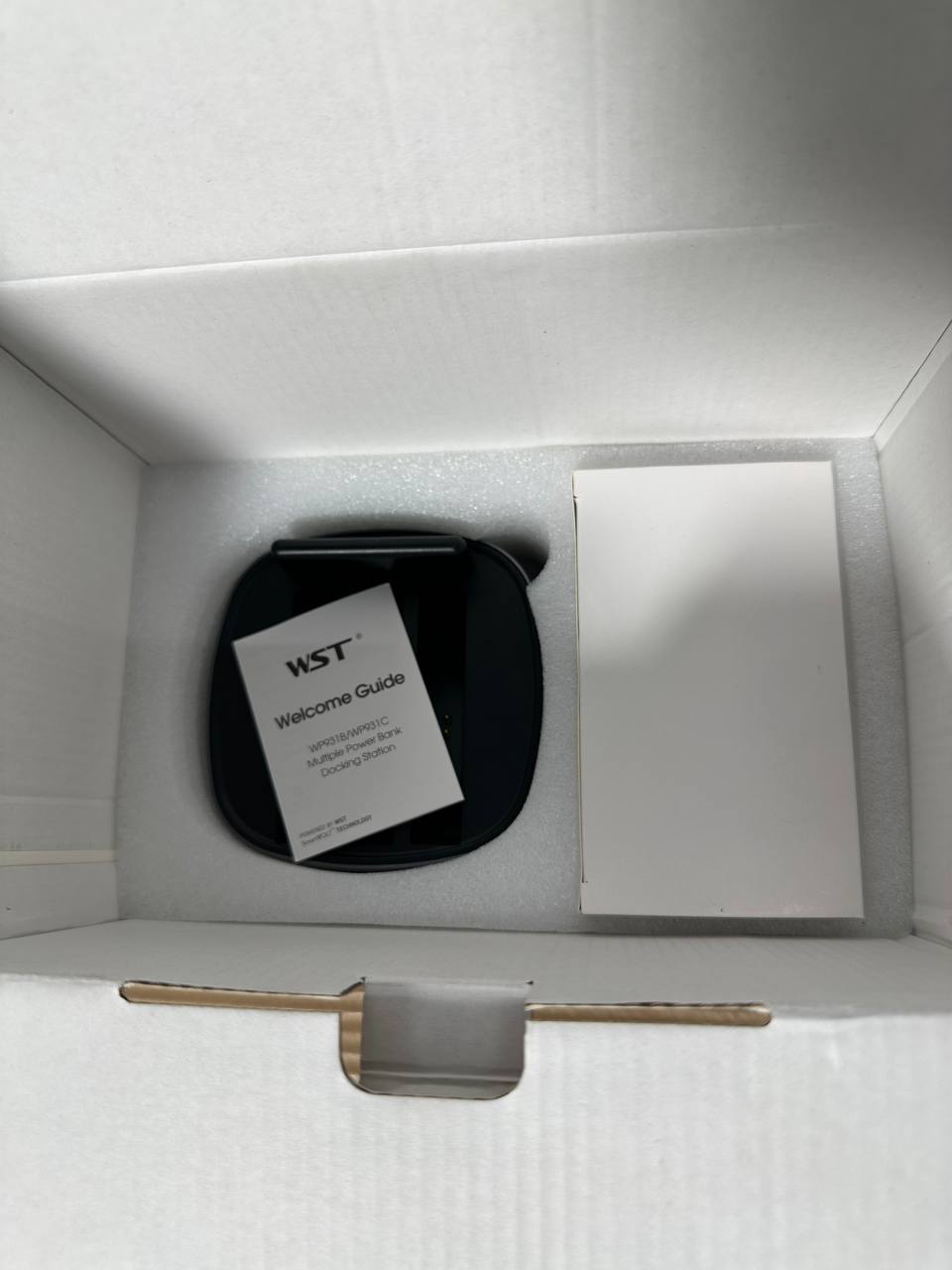 WST Multiple Power Bank Docking Station – 3 stk 8000mAh Powerbanks (Sølv)