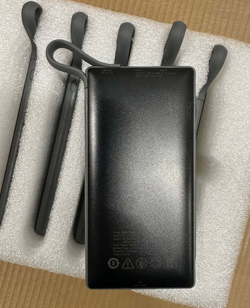 WST Multiple Power Bank Docking Station – 6 stk Powerbanks med ladestasjon (Svart)