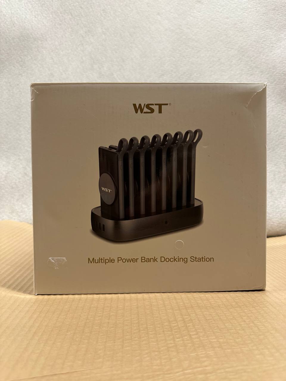 WST Multiple Power Bank Docking Station – 8x 10.000mAh (Hvit)