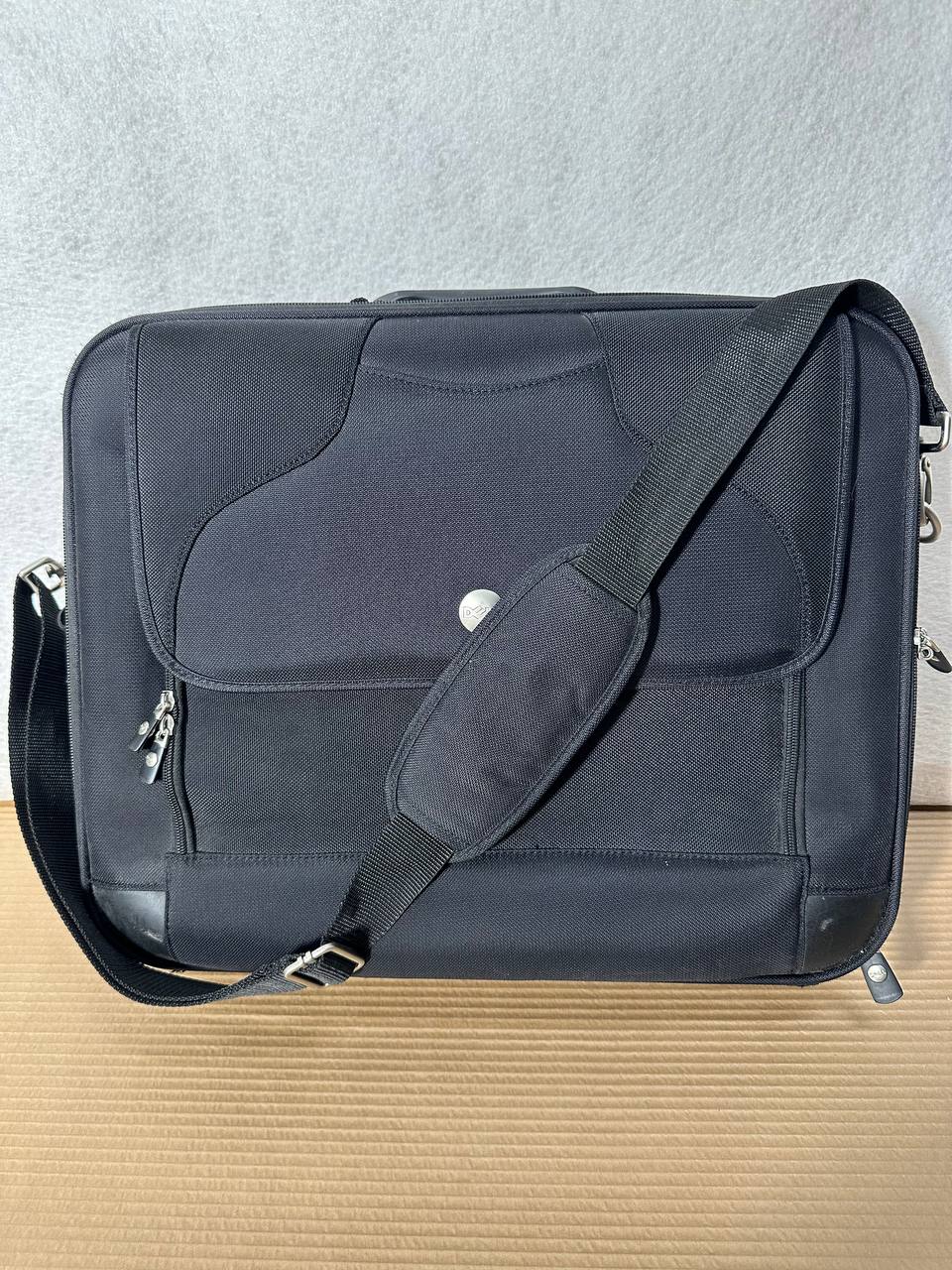 Dell bæreveske for laptop – solid og romslig