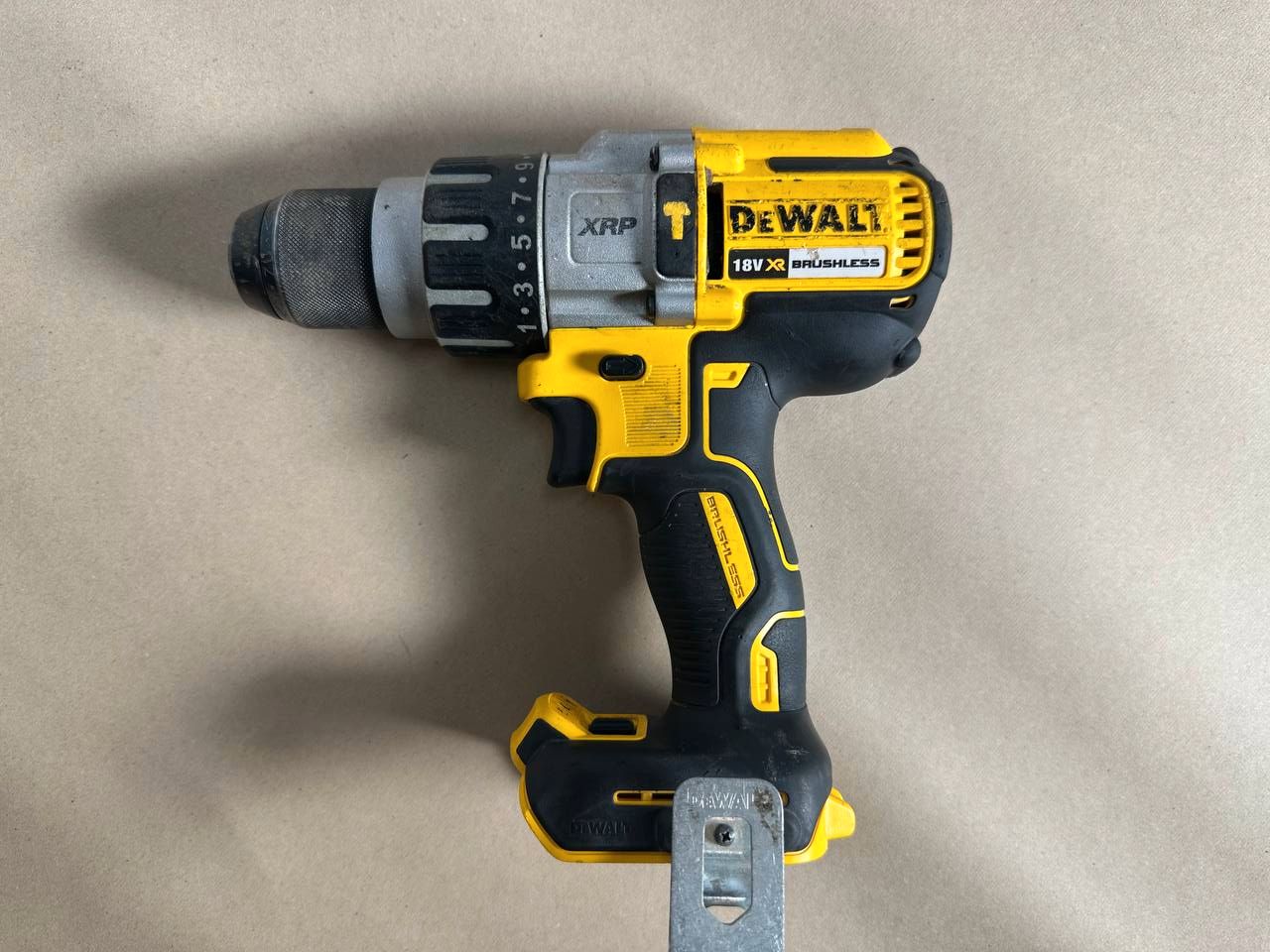 DEWALT DCD996 18V XR Slagbormaskin | Børsteløs | 3-trinns gir | Brukt