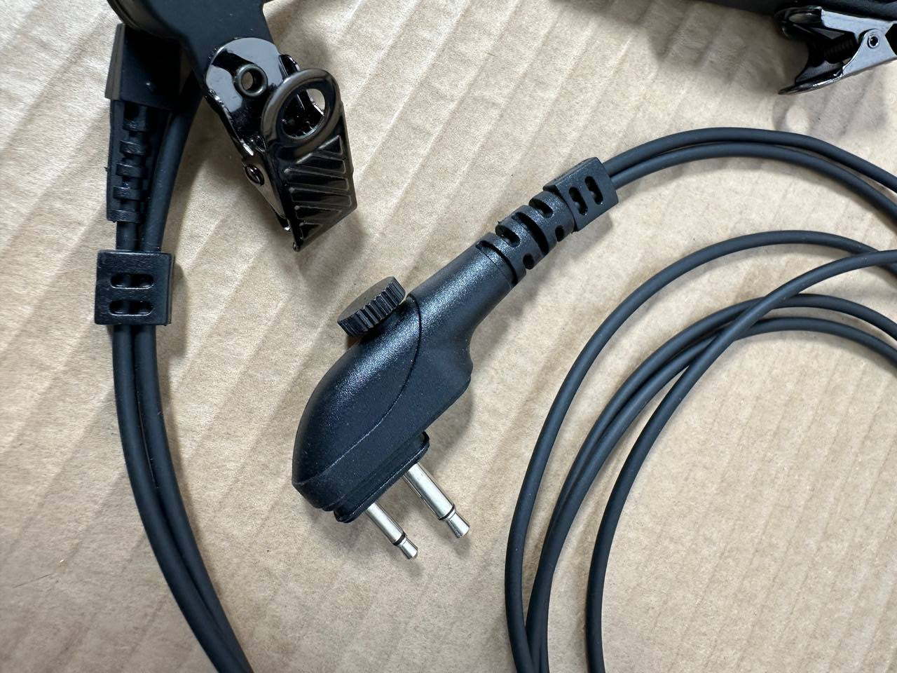 PTT Ørehøyttaler med mikrofon – kompatibel med walkie talkie