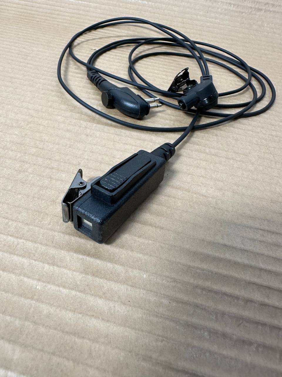 PTT Ørehøyttaler med mikrofon – kompatibel med walkie talkie