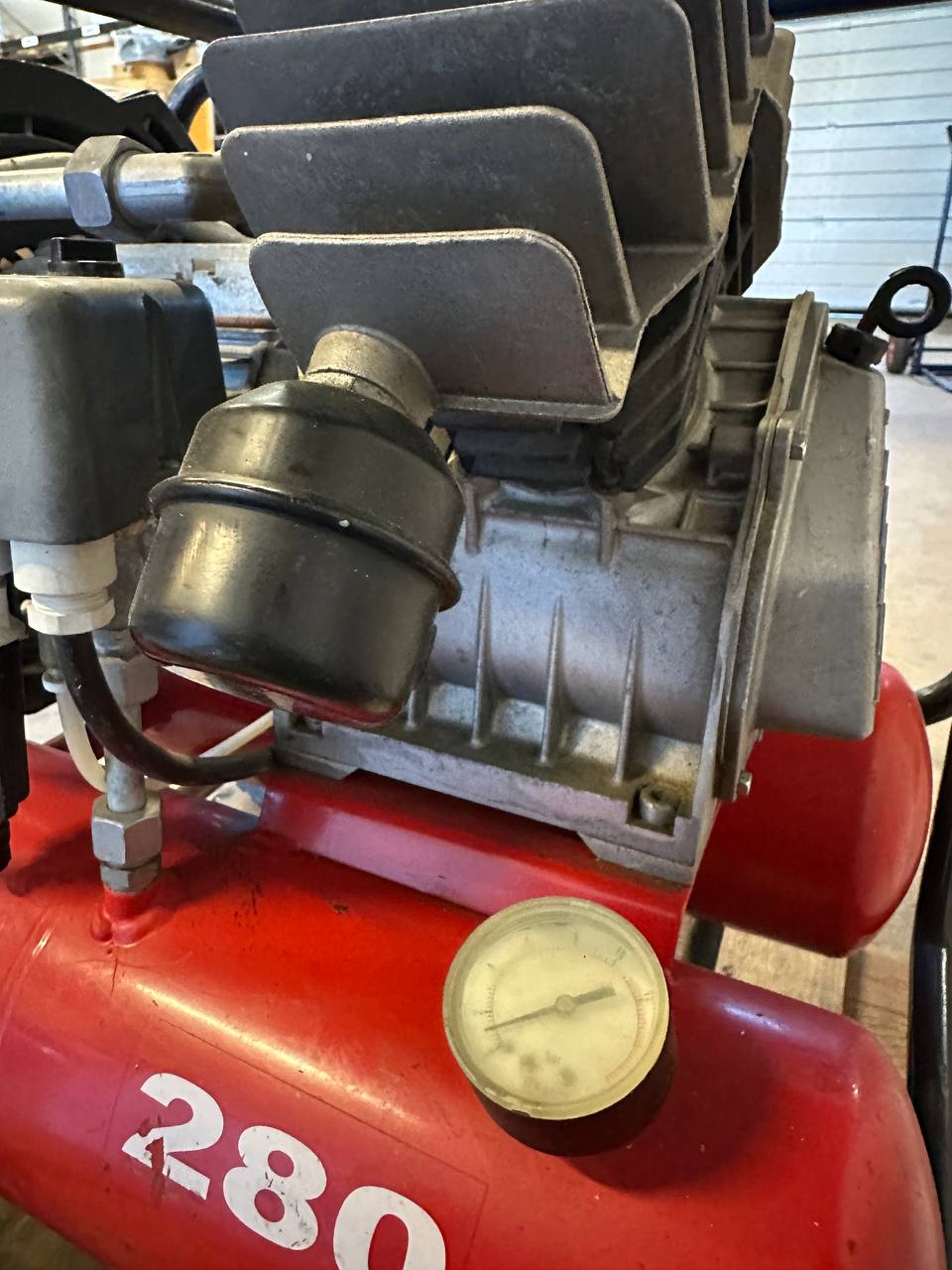 Motek 280/24 Kompressor | 24 L tank – 1,5 kW, 11 bar