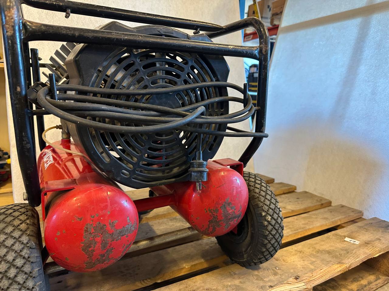 Motek 280/24 Kompressor | 24 L tank – 1,5 kW, 11 bar
