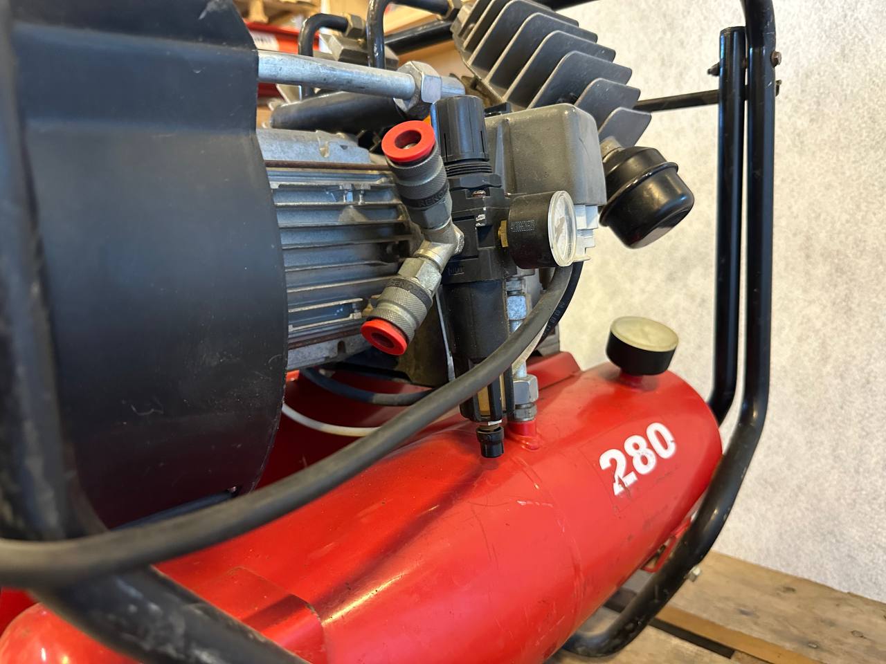 Motek 280/24 Kompressor | 24 L tank – 1,5 kW, 11 bar