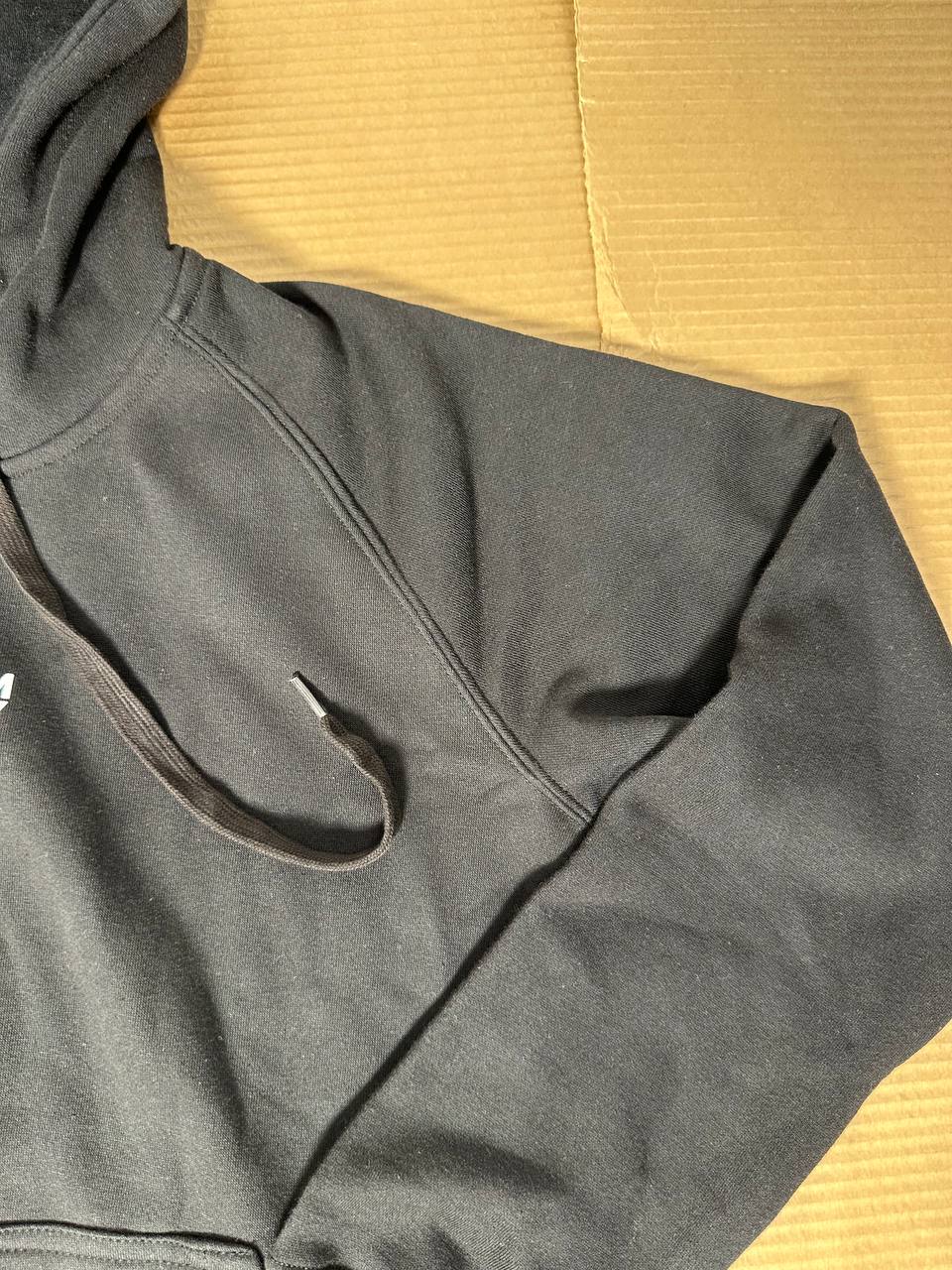 TEAM PLAY Hoodie / Hettegenser – Svart- LARGE