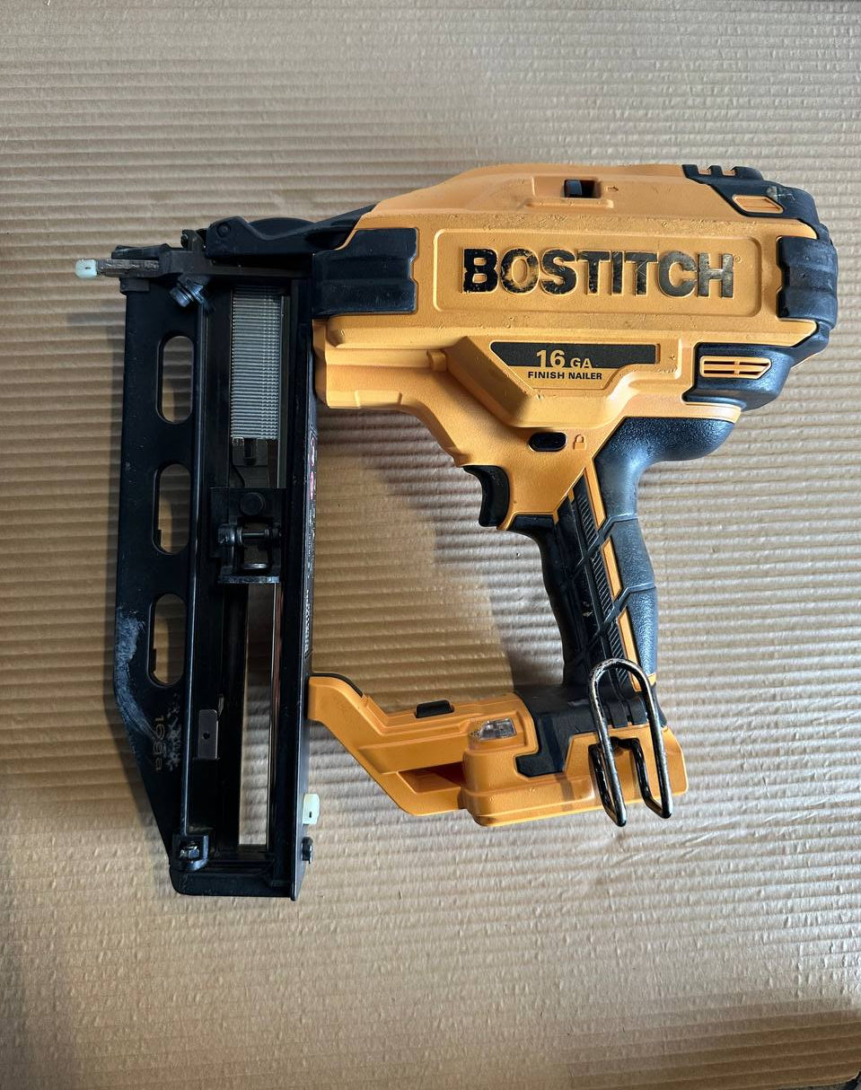 Bostitch BTCN120M2 Batteridrevet Dykkertpistol m/ 2 batterier og lader