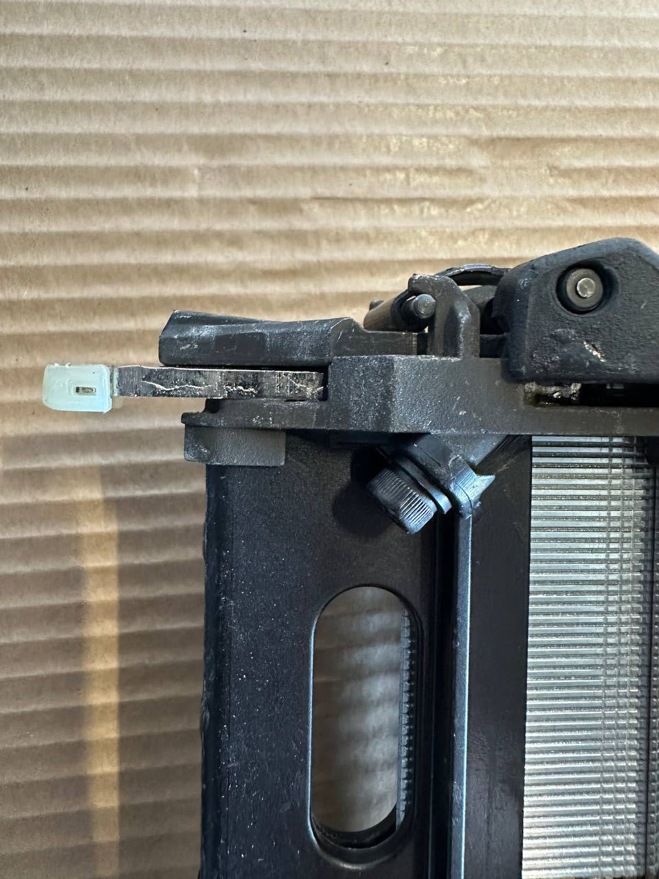 Bostitch BTCN120M2 Batteridrevet Dykkertpistol m/ 2 batterier og lader