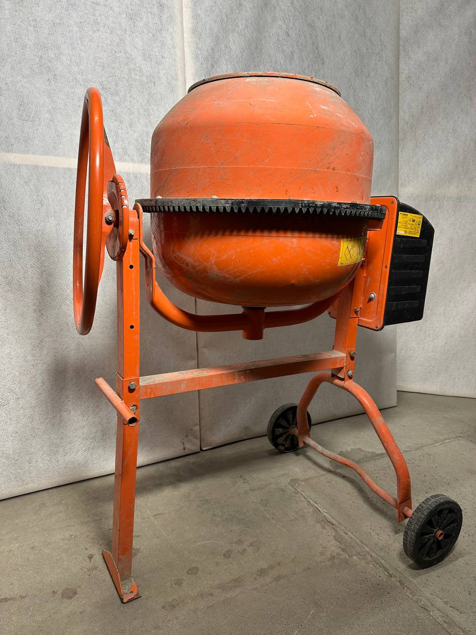 Limex 125 LP betongblander | 125L kapasitet | 700W motor