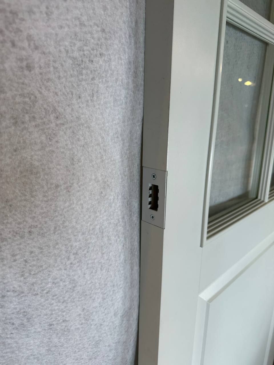 Hvit innerdør med seks glassfelt | Klassisk design | 204 x 74 cm