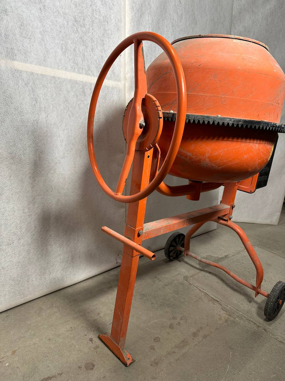 Limex 125 LP betongblander | 125L kapasitet | 700W motor